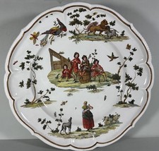 Grand plat à bord godronné . Milan signé Pasquale Rubato  XVIIIe ou XIXe