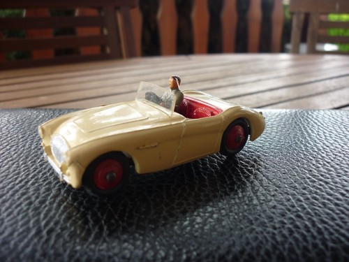 Dinky toys england 103 - england,