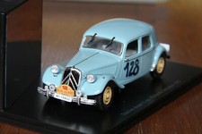 1/43 Citroen traction 15/6
