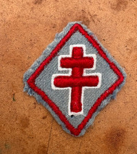 356p. INSIGNE DFL  France