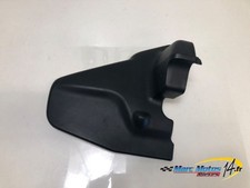 CACHE LATERAL INTERMEDIAIRE