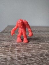 Figurine Zombie #29 orange fluo Monster in my pocket MIMP vintage années 90