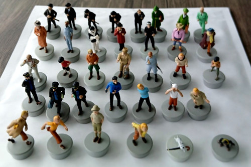 Lot figurine hergé en - 35,