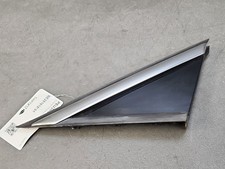 Enjoliveur aile avant gauche