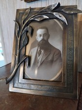 Cadre à Poser en Bronze à Décor Végétal