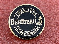 B01 Broche BENETEAU 1884 1994 110 ans d'Innovation Bateau Boat Vintage Brooch