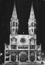 71 MACON EGLISE ST PIERRE ILLUMINEE