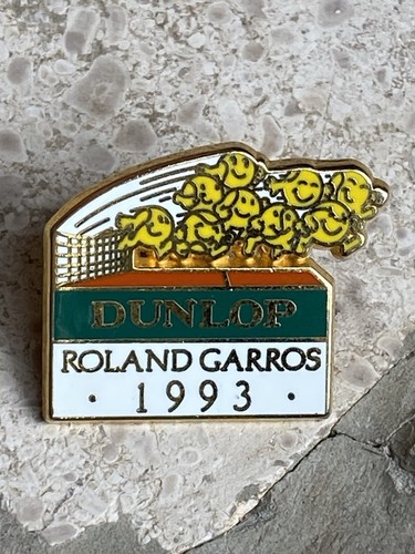 Pin dunlop roland garros - roland,