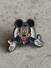 Pin’s Mickey Esso Arthus