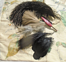 Lot de 8 plumes à chapeaux anciennes dont une d'autruche