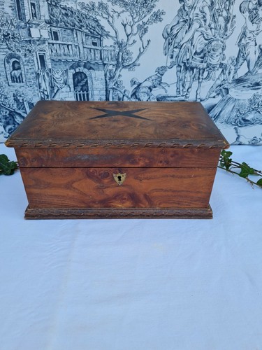 Ancienne boite bijoux coffre - a,