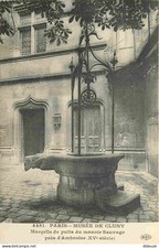 75 - Paris - Musée de Cluny - Margelle de puits du manoir Sauvage pffès d'Ambroi