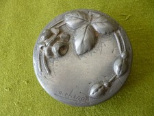 ancienne boite etain d'art art
