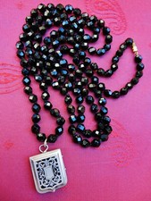 SAUTOIR ancien JAIS PERLES français facetté & PENDENTIF BLASON ARGENT niellé