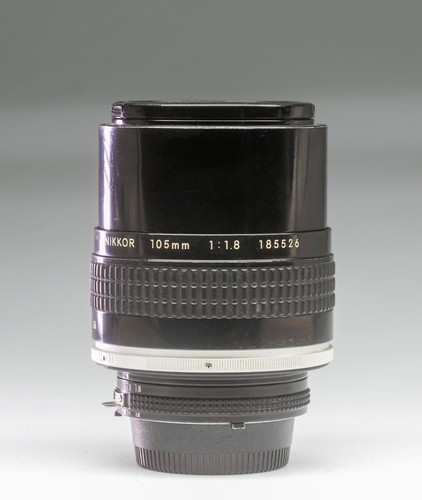 Nikon nikkor 105mm 8 - f/1,8, ais