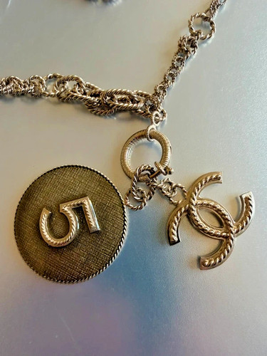 Magnifique collier sautoir - magnifique,
