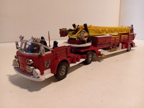 Corgi american lafrance - pa,