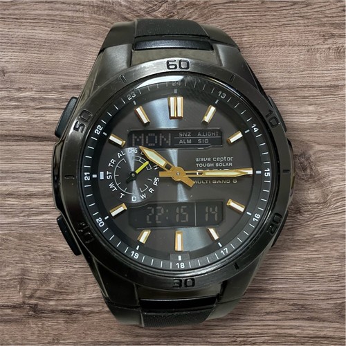 Montre analogique numérique