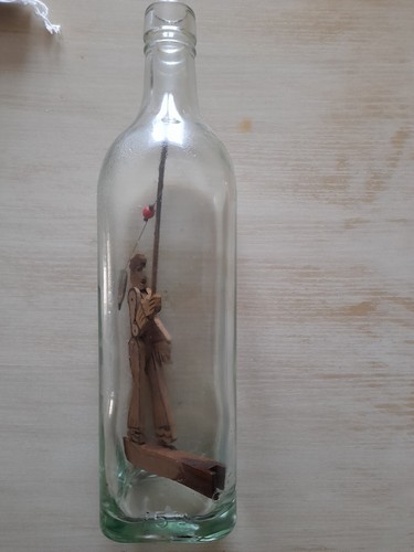 Bouteille verre personnage - en,