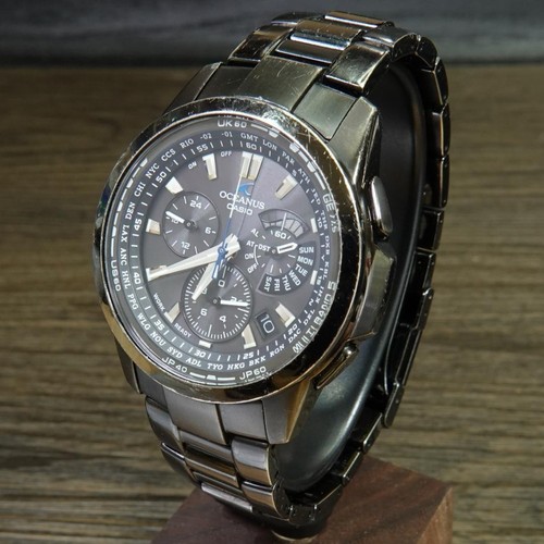 Montre radio solaire - , casio
