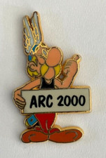 64 -  RARE Pin's BD ASTERIX ARC 2000