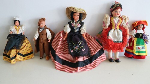 Lot poupees anciennes tenue - poupees,
