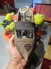 Ancien Sabot Bois Porte Tire