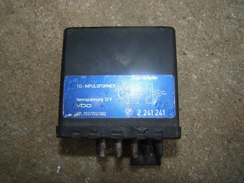 Bmw 324 e30 1990 - 324,