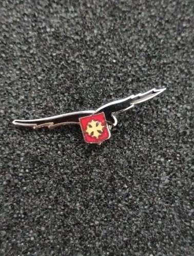 Pin pins - pins,