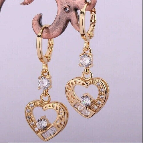 Boucles oreilles de - d'oreilles,