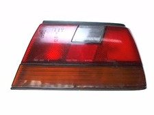 Feu arriere principal droit