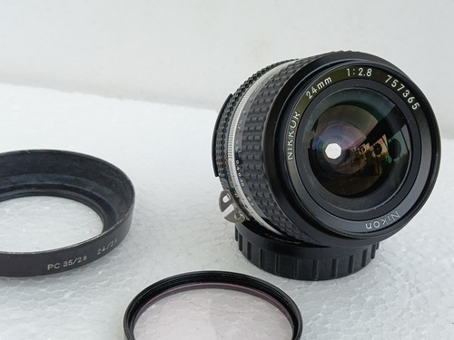 Objectif grand angle - , 24mm