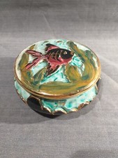 Bonbonnière céramique barbotine Signée Pugi? Style Vallauris (C)