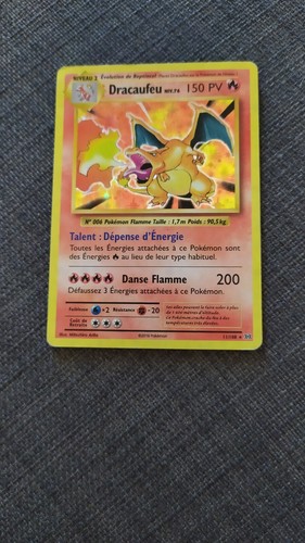 Carte pokémon dracaufeu - pokémon,