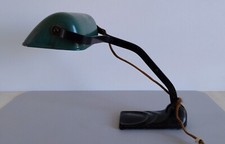 Lampe de bureau moderniste