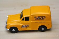 Camionnette Morris Minor 1000 BIC Corgi 1/43 collection Camions d'antan Altaya