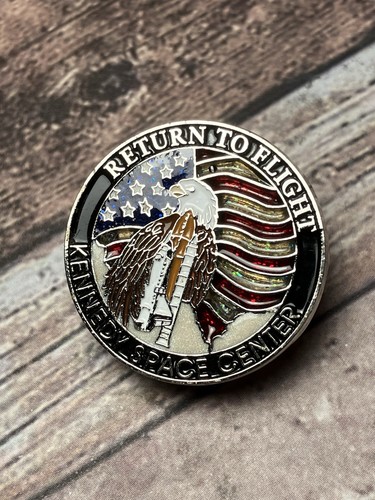 Pin vintage aérospatiale - pin’s,
