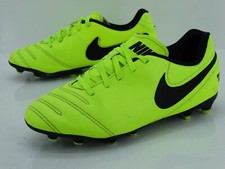 Nike Tempo Chaussures Unisexes