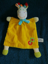 Doudou plat girafe jaune vert
