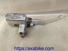 maitre cylindre de frein avant