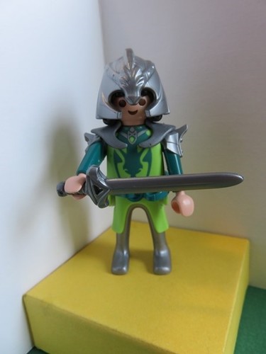 112 playmobil chevalier - 112,