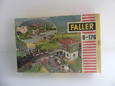 B-176 FALLER MAQUETTE A MONTER