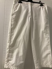 pantacourt blanc NIKE T38/40 (SToulousain brodé côté)