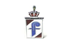 Orrnement Armes Pininfarina Engrenage Menacée Peint Badge Emblem Logo Escudo