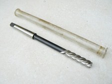 1 alèsoir taille gammon diamètre 10,91mm coupe à droite cone morse 1 HSS  (e24)
