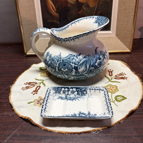 Ancien broc toilette et - de,