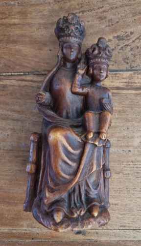 Statuette vierge enfant - À,