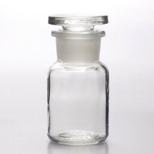 Encrier en Verre Avec Trucs de