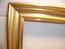 Cadre XIXème en bois doré à