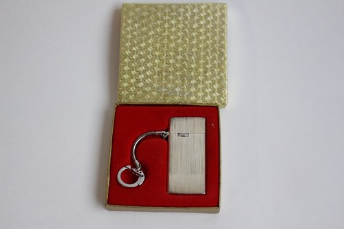 Briquet gaz sharp porte - gaz, porte-clef